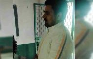 Muslim teacher refused to sing the national anthem in Aligarh, did not even offer flowers to Mother Saraswati, said - not in my religion...