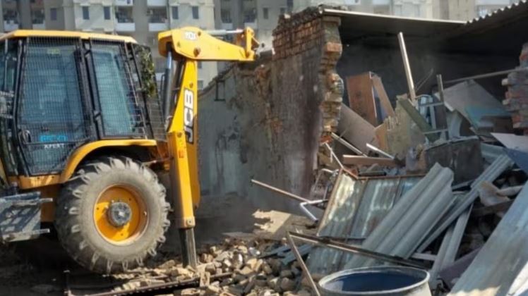 Authority's bulldozer started in Bisrakh