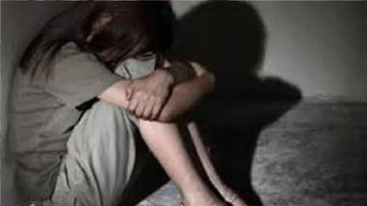 11-year-old girl raped in Balrampur by taking her to the forest, condition worsened, hospitalized