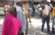 Couple attempted self-immolation in front of Lok Bhavan, policemen's promptness saved their lives