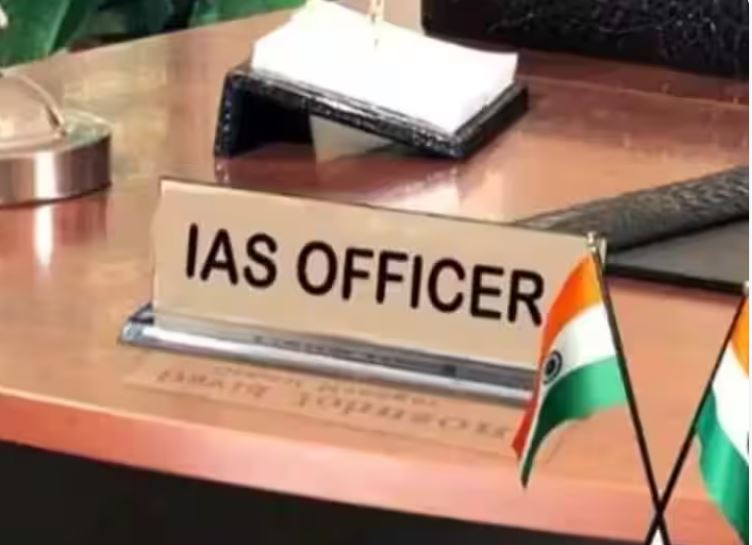 Transfer Express runs in UP, these IAS officers were transferred, these districts got new DM