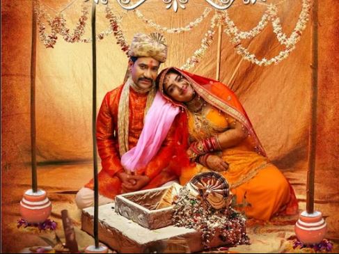 Dinesh Lal Nirhua-Amrapali Dubey was seen sitting on the 'Mandap' in the wedding couple, the picture went viral on the Internet, know
