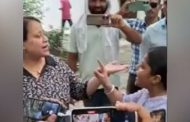 Naib Tehsildar slapped the girl who came to get possession of the land, video went viral