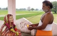 Husband sets example of love in memory of late wife, worships everyday by installing idol in temple