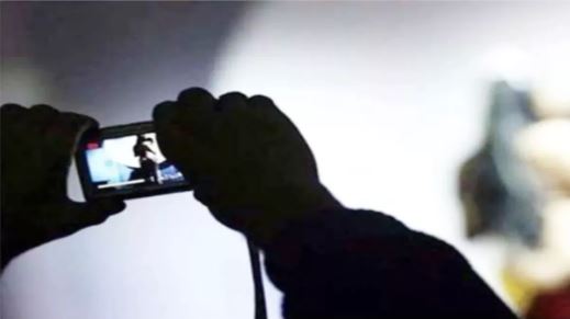 Honeytrap: Retired colonel trapped in girl's video call, cheated 2.30 lakhs and asked for iPhone