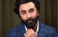 Ranbir Kapoor gave a befitting reply to the lipstick controversy, social media had called the actor a toxic husband