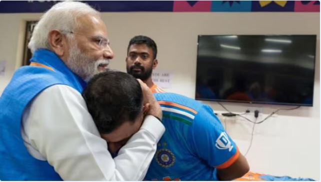 After the defeat in the World Cup final, PM Narendra Modi went to the Indian dressing room, boosted his morale like this