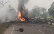 Truck caught fire, huge explosion, LPG cylinder flew in the air