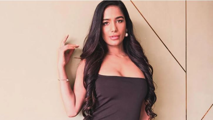 Poonam Pandey's troubles will increase, case filed in Kanpur, Faizan Ansari's defamation claim of Rs 100 crore