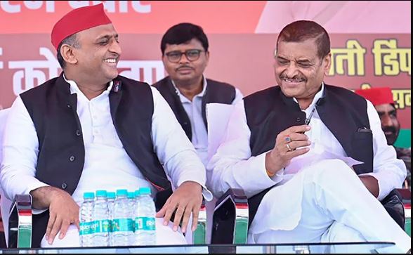 Akhilesh Yadav removed Dharmendra and gave ticket to uncle Shivpal from Badaun, see SP's third list