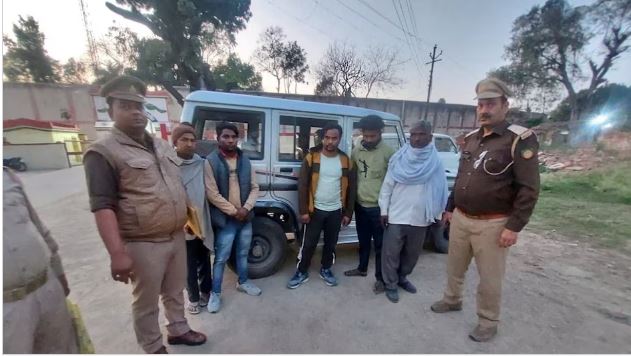 Bijnor: Five arrested for smuggling of rare species of snake 'Red Sand Boa'