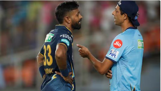 Ashish Nehra reacted for the first time on Hardik leaving Gujarat