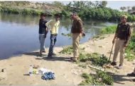 Two children who went to bathe in Hindon river drowned, divers engaged in search
