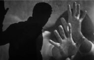 Soldier falls in love with girlfriend, sews wife's fingers with sewing machine, know the whole matter