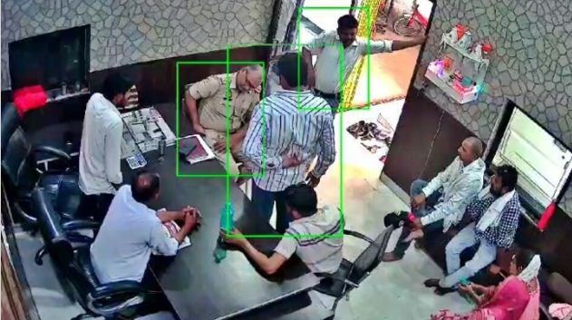 In Aligarh, a police inspector was caught on CCTV taking a bribe of 20 thousand rupees, what is the whole matter
