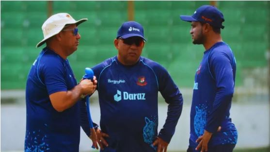 Bangladesh gets a shock before the series against India, World Cup winning veteran resigns