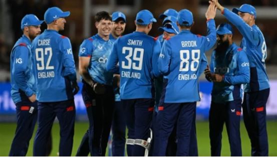 England beat Australia badly, kept the series alive by winning the fourth ODI