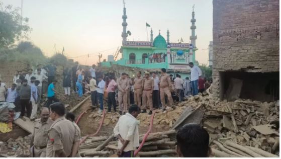 Explosion in illegal firecracker factory in Bareilly; four houses razed to the ground, three dead