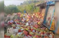 A truck full of refined oil was going to Bihar, something like this happened in Kannauj - people looted the oil on the highway itself