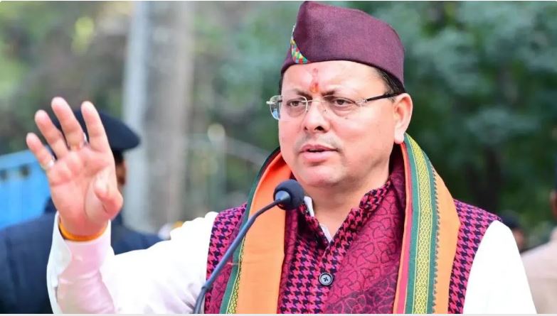 Harmony program with equality: CM Dhami honored in the gathering of saints for UCC in Maha Kumbh