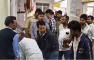 Horrible road accident in Maharajganj… two bike riders died tragically, girl critical
