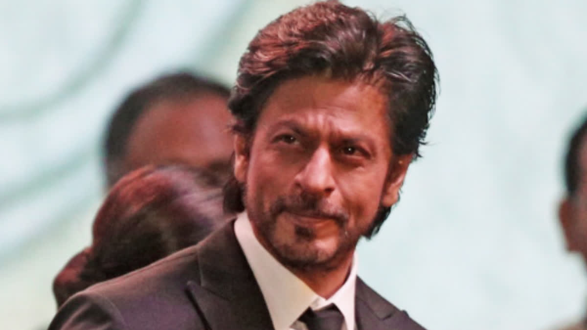 Shahrukh is also included in the top 10 richest actors in the world, ahead of many Hollywood stars like Brad Pitt and Tom Hanks